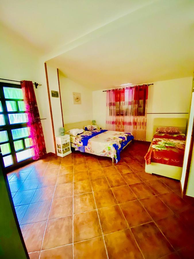 فيلا Agriturismo Pianezze Grotte di Castro المظهر الخارجي الصورة